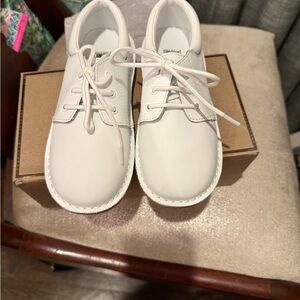 L'Amour White Kids Dress Shoes